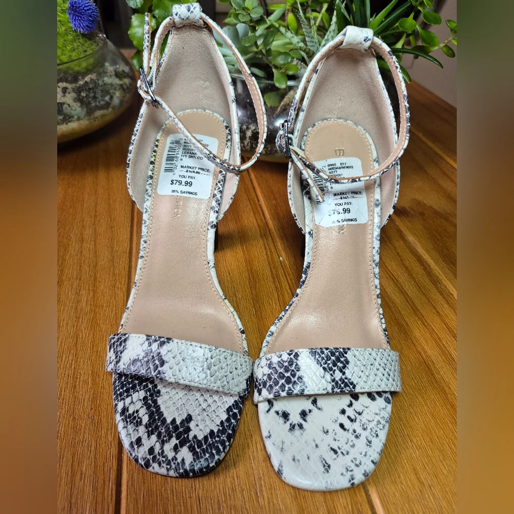 BCBGeneration Lexana‎ Sandals - Size 6